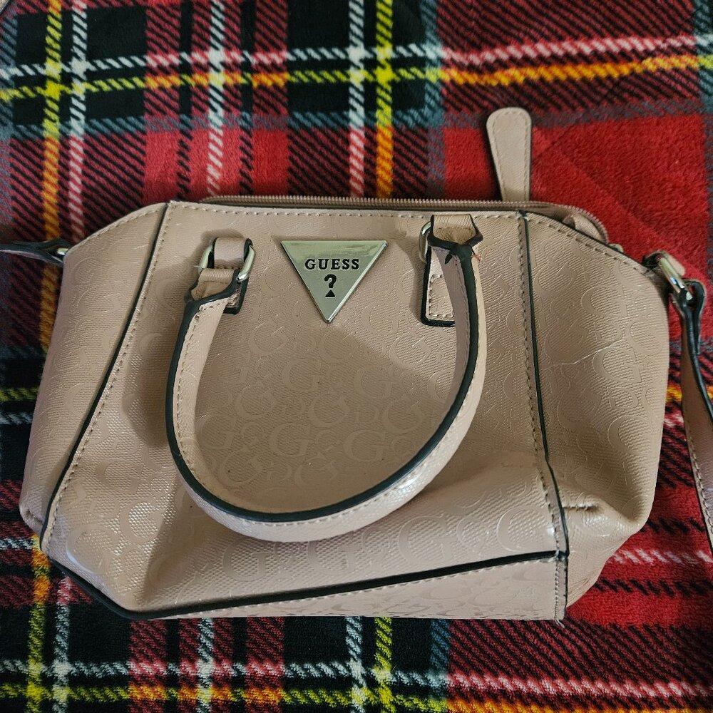 GUESS small crossbody purse